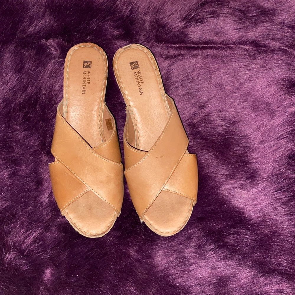 White Mountain sandals. Leather uppers.